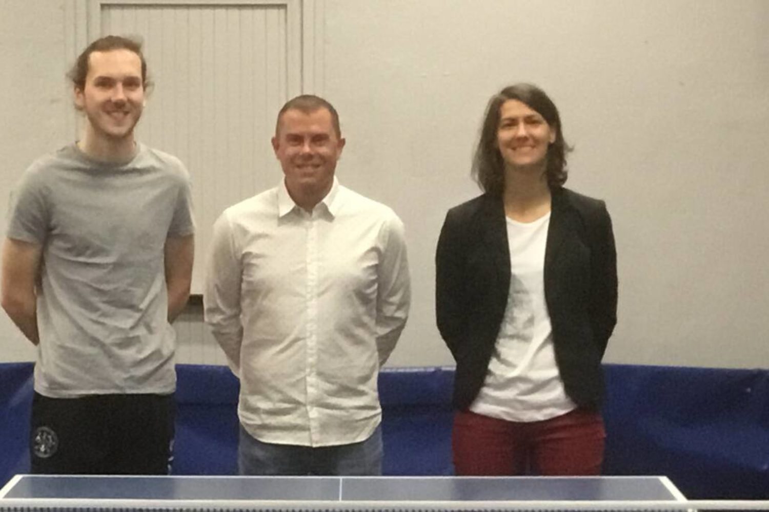 Gurvan Buanic, entraîneur des enfants débutants, Frédéric Joncour, président du club, et Virginie Bailly, entraîneuse-joueuse